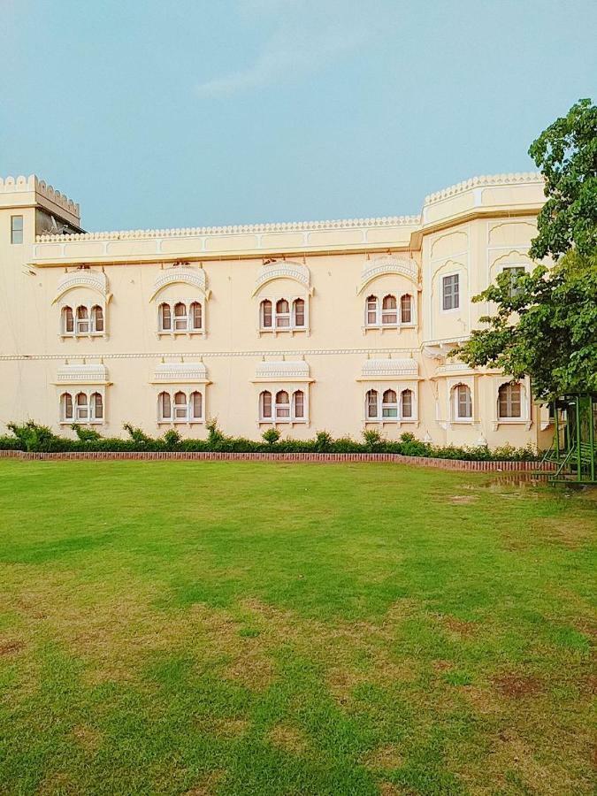 Jhunjhunu Hotel Jamuna Resort מראה חיצוני תמונה